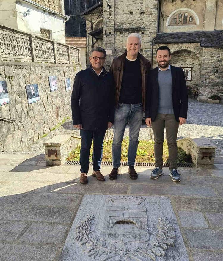 Ronco Canavese Zangrillo in visita