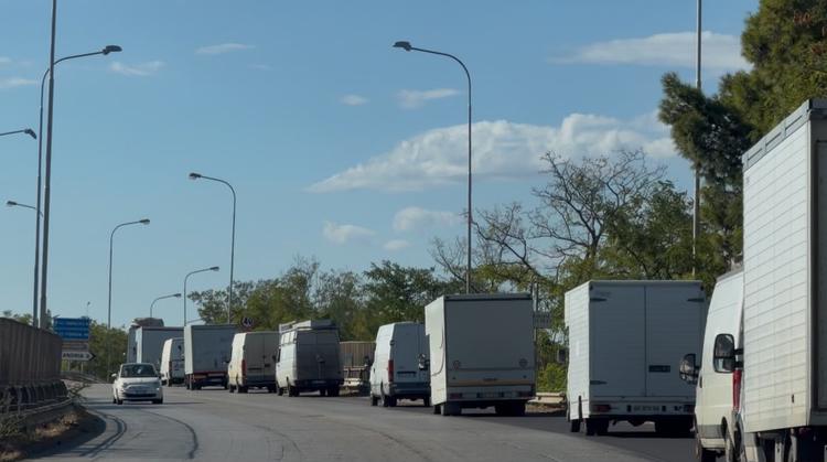 Caro carburanti, parte da Andria la protesta dei venditori ambulanti: “Siamo in difficoltà”