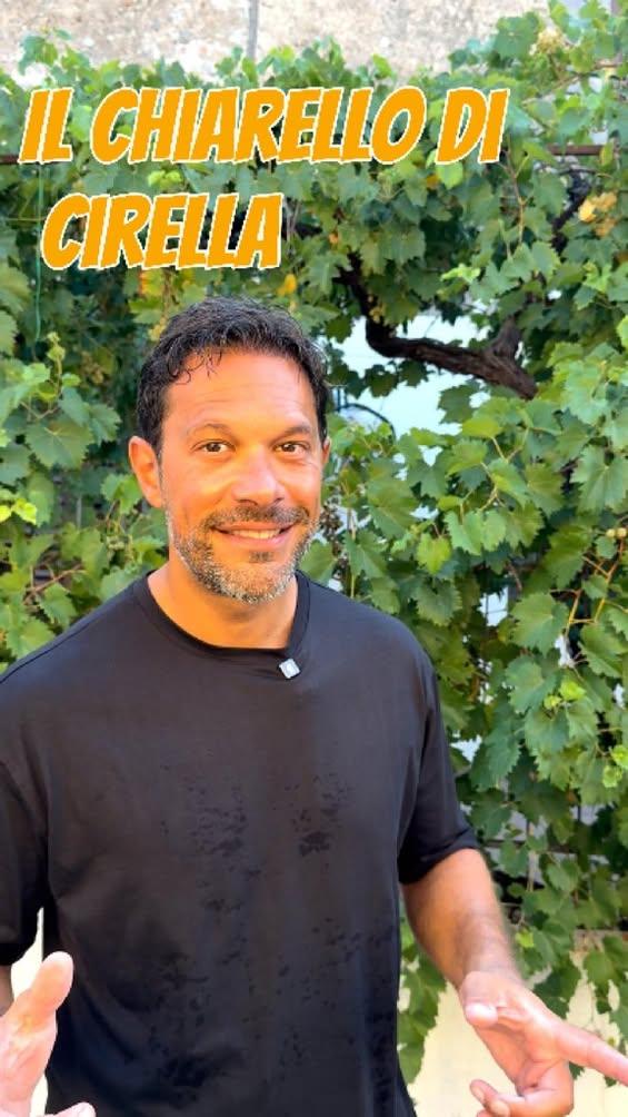 C’è un vino che racconta la storia e la tradizione di Cirella: il Chiarello. 🍷 Un vino autoctono, dal caratteristico co...