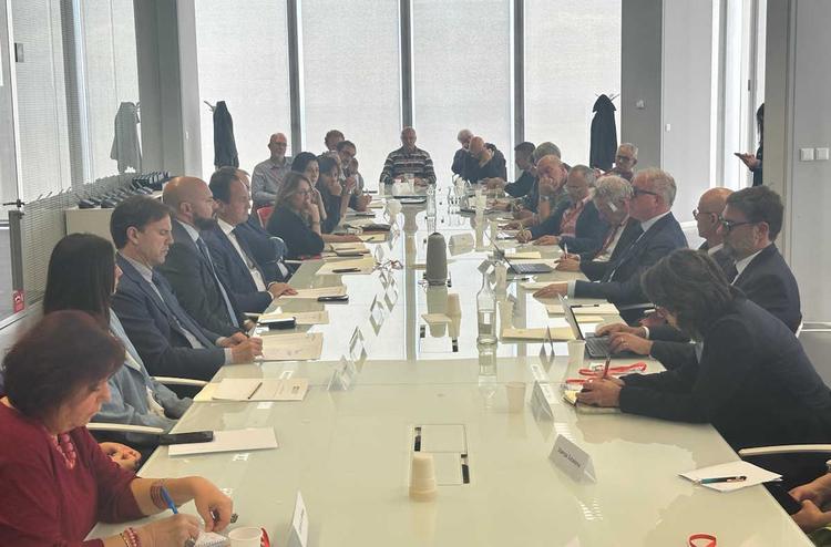 TORINO – Incontro in Regione per la cessione del quotidiano La Stampa (FOTO)