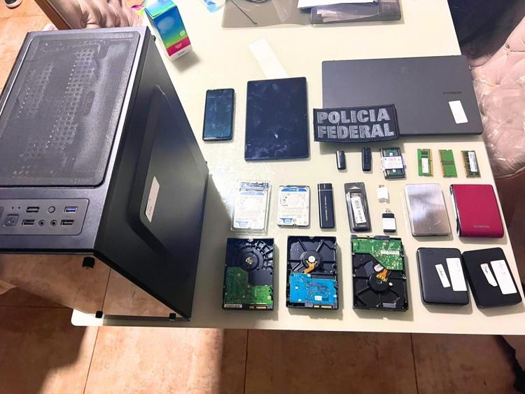 Polícia Federal deflagra "Operação Harpócrates" e prende suspeitos por abuso sexual de crianças em Barracão e outras cidades do RS