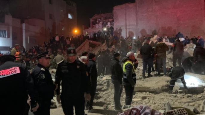 فاجعة انهيار بنايتين بفاس..النيابة العامة تقرر إغلاق الحدود في وجه رجال سلطة