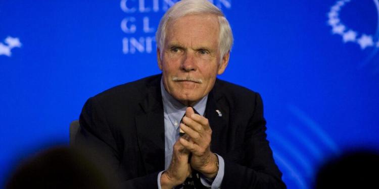 Ted Turner, addio al "gigante" della CNN: velista, ambientalista, profeta dell'informazione no-stop