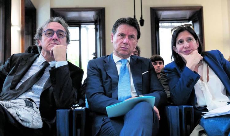 Niente preferenze: Schlein ha il terrore di perdere il potere