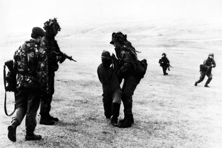 Argentina x Inglaterra: a guerra que explica rivalidade histórica