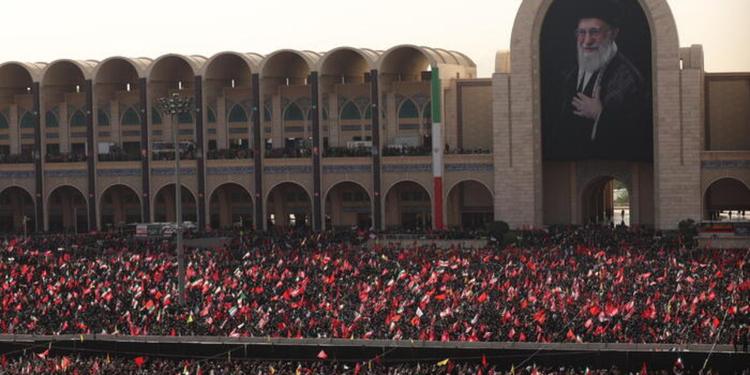 A Teheran il secondo giorno della cerimonia di commiato per Ali Khamenei