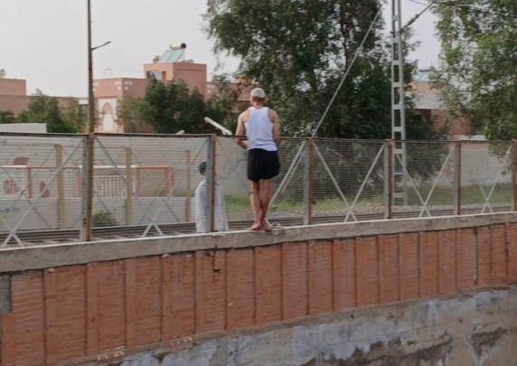 تهديد بالإنتحار يستنفر السلطات بمراكش