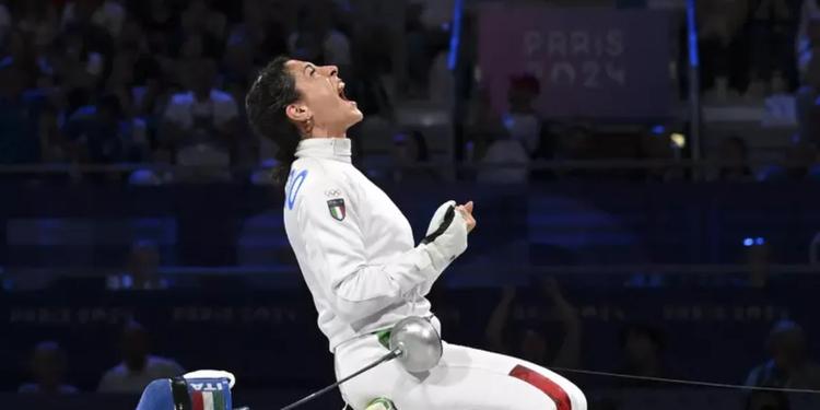 Hong Kong, piovono medaglie d'oro! Primo posto per le fiorettiste e gli spadisti azzurri