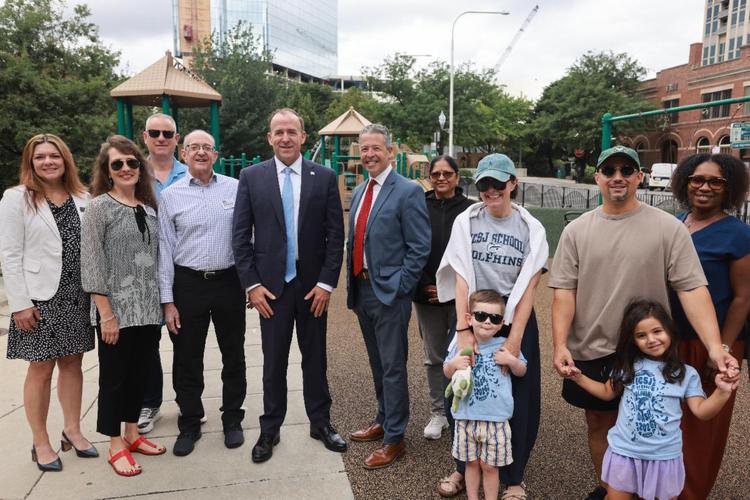 RNRA Joins Alderman Reilly in Ribbon at Montgomery Ward Park