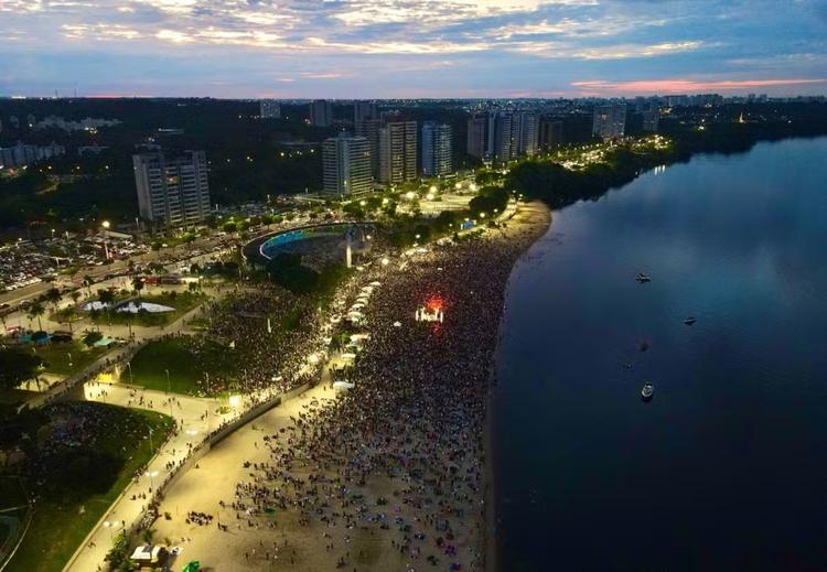 Trânsito terá interdições e ônibus extras para evento Amanhecer Manaus; veja como ficará