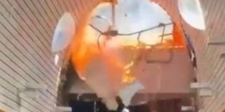 Palermo, incendio al centro commerciale Conca d'Oro: un vigile del fuoco intossicato