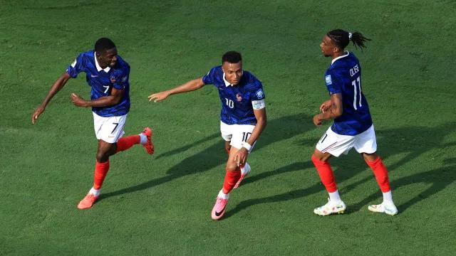 Zlatan Ibrahimovic deixa alerta após o França-Suécia: "É assustador"