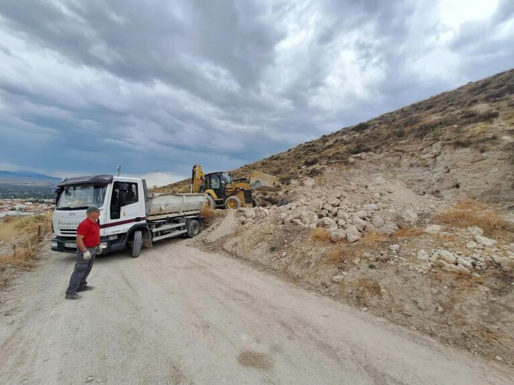 El Ayuntamiento sigue apostando por el yacimiento paleontológico Baza 1, donde el lunes 21 de septiembre se inicia la décima campaña de excavaciones