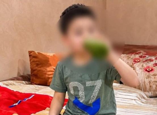 ارتفاع عدد الموقوفين في قضية إجبار طفل على تناول الكحول