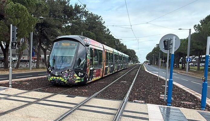 Soleil, sable et tram : la ligne 3 passe à l’heure d’été pour vos dimanches à la mer