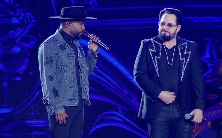 Alexandre Pires leva pagonejo à arena de Barretos, canta com Marrone e conquista turma do chapéu