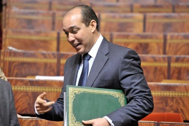 أوزين يدعو لإحداث وزارة خاصة بالعالم القروي