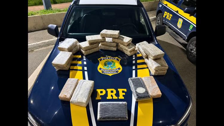 Dois homens são presos com drogas escondidas em compartimento de carro na BR-262, na Grande BH