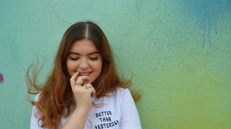 Andrea Izquierdo explora el lado oscuro de la obediencia en 'Malenfant', una fantasía con pruebas mortales