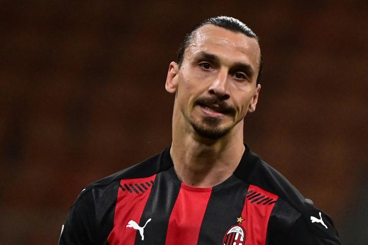 Milan anuncia saída de Ibrahimovic após quatro temporadas