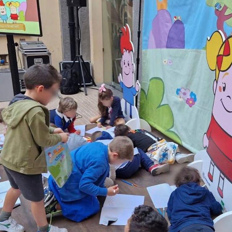 A scuola con Lampadino e Caramella. La fantasia oltre le barriere