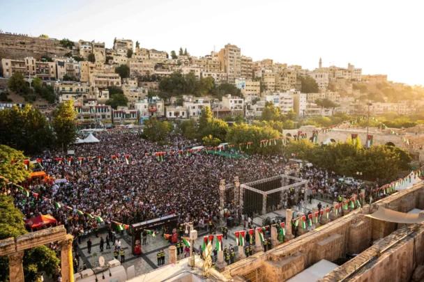وفاة وإصابات بتدافع في “المدرج الروماني” خلال مباراة الأردن والجزائر