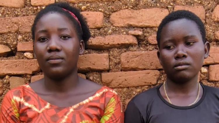 Muçulmano tenta queimar filhas vivas após aceitarem Jesus em Uganda