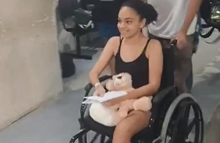 'Mesmo correndo risco, eu entrei': primo que salvou jovem de ataque de tubarão relembra resgate