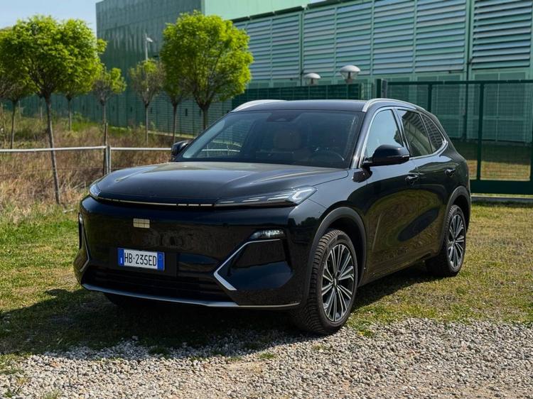 Geely Starray EM-i: il SUV ibrido cinese che parla europeo