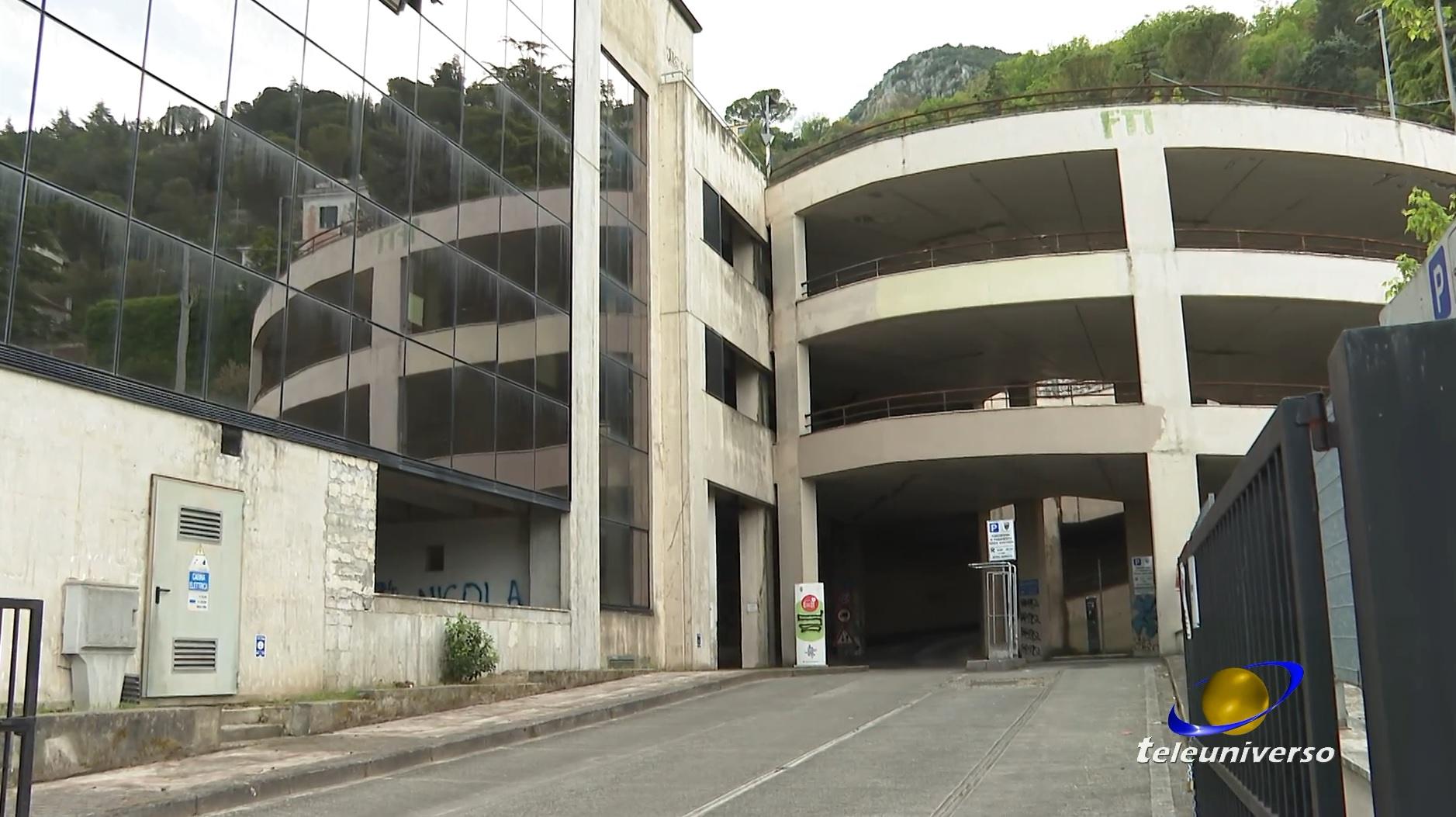 Frosinone – Parcheggio multipiano: nessuna riapertura imminente