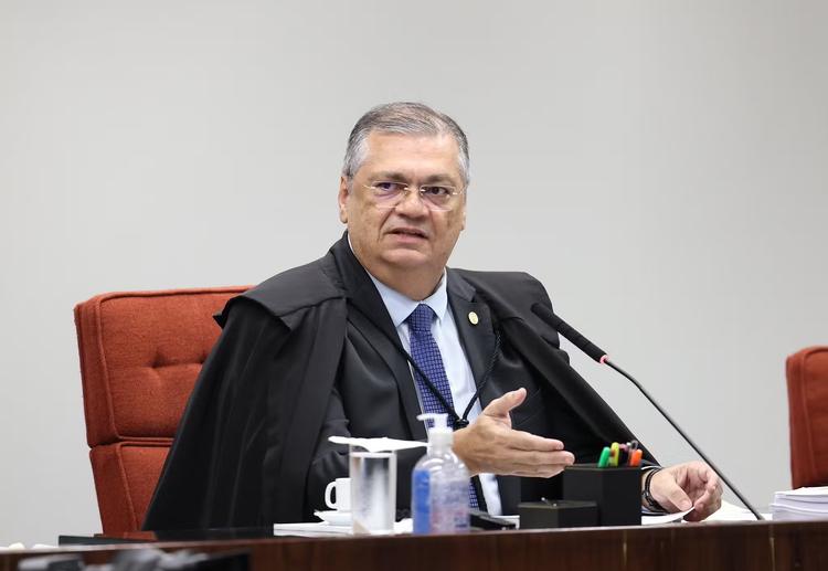 CNJ deve regulamentar nesta terça fim da aposentadoria compulsória para juízes