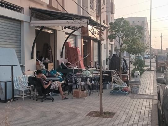 تنامي ظاهرة احتلال الملك العام تحرم المواطنين من حقهم في الرصيف بمراكش +صور