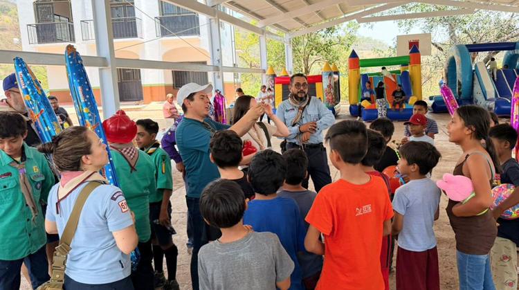 El Gobierno de Puente de Ixtla celebra a la niñez en las comunidades