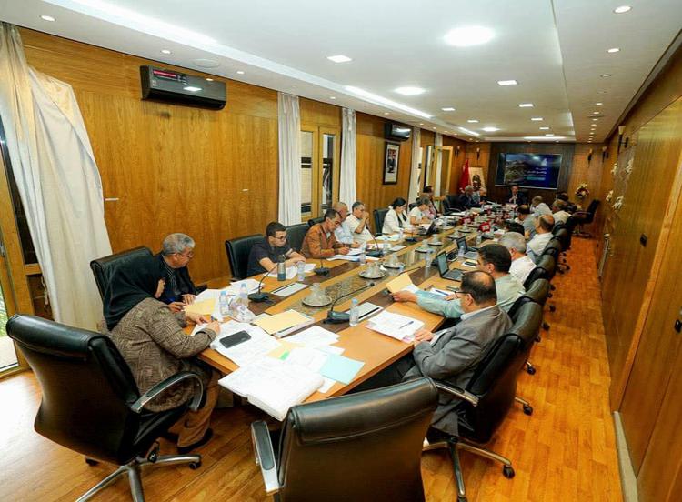 لجنة المرافق العمومية بأكادير تدرس ملفات التعمير والخدمات استعداداً لدورة ماي 2026