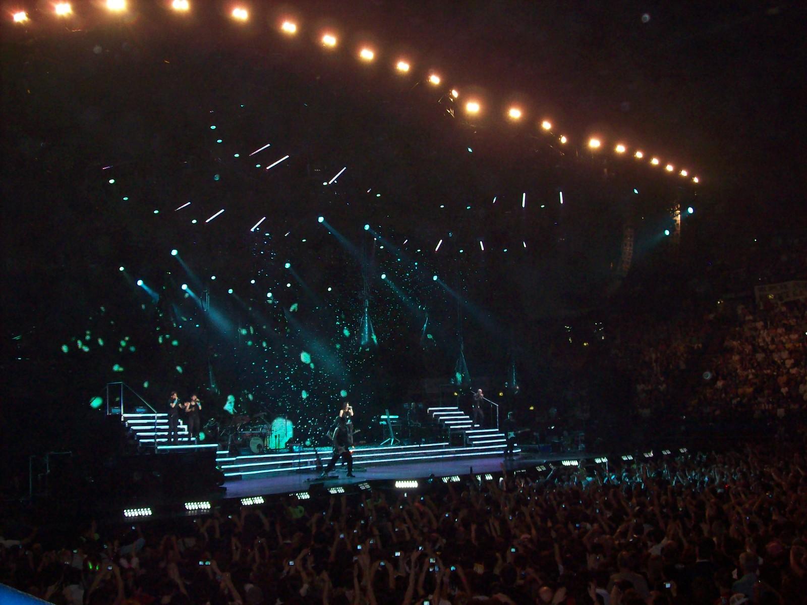 Italian Singer Laura Pausini Returns to Colombia with her Yo Canto World Tour