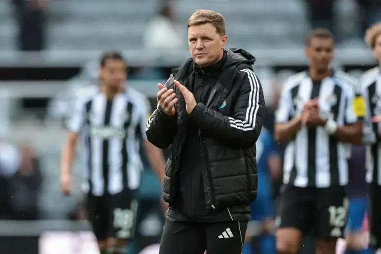 ‘I think the lads were there, they were present, they were trying…’ Eddie Howe reacts