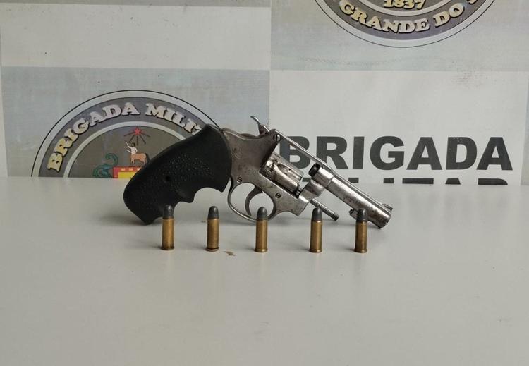 Brigada Militar prende homem com arma em Caxias