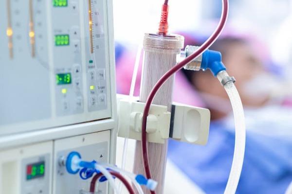 Accesso vascolare in emodialisi: oltre il dogma della fistola, verso una scelta appropriata