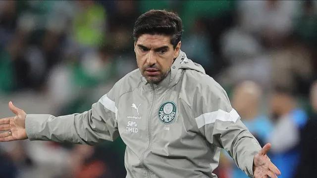 Abel é empurrado do Palmeiras para o Sporting: "Pago e levo algemado"