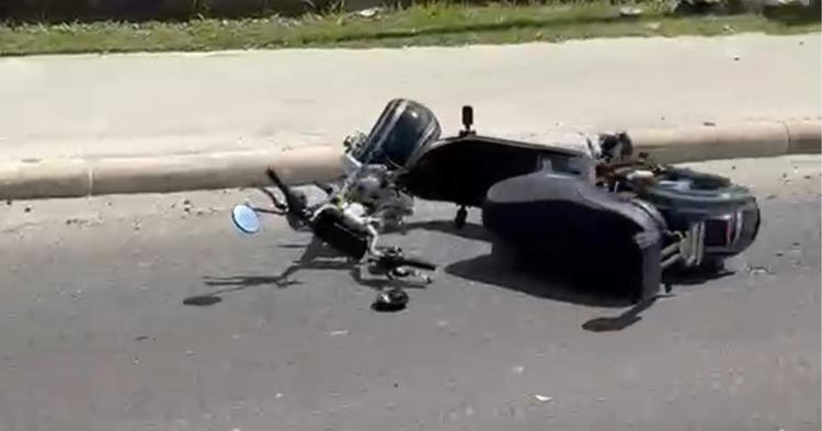 Adolescente de 16 anos fica ferido após cair de autopropelido e ser atropelado por moto em Camboriú