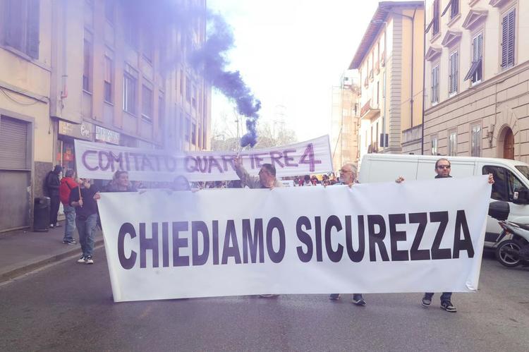 Sicurezza, corteo in S.Jacopino ‘basta con spaccate e spaccio’