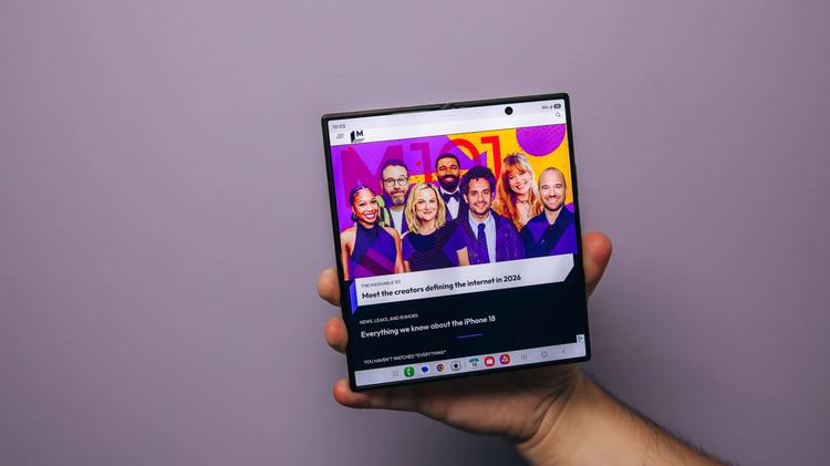 samsung galaxy z fold 8 ultra with mashable homepage on display