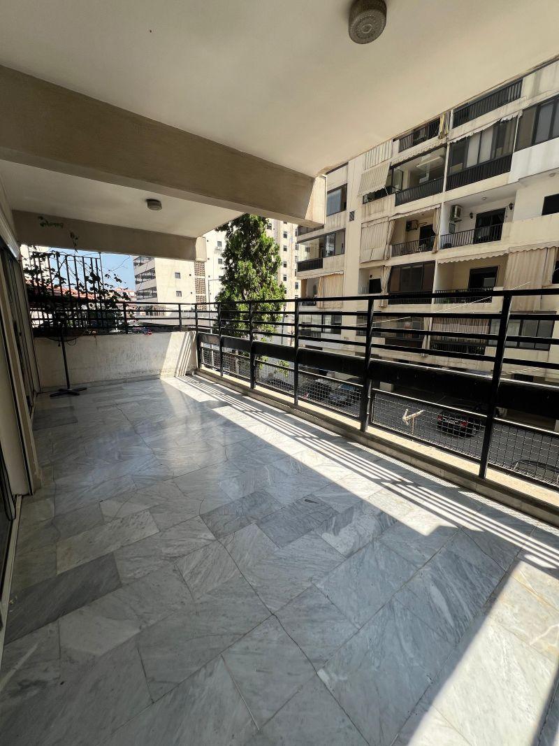 For Sale: Apartment in Jdeideh