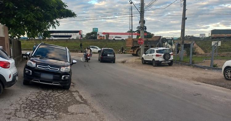 Motorista com CNH cassada é preso por embriaguez após acidente que deixou motociclista ferida em Itajaí