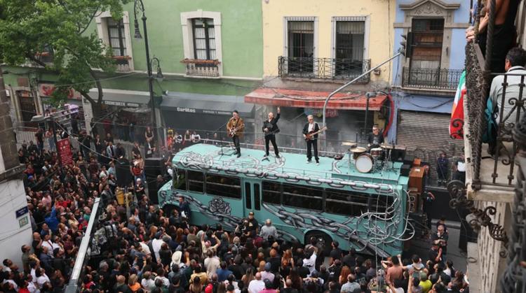 U2 sorprende a fans en la CDMX con grabación secreta de nuevo videoclip