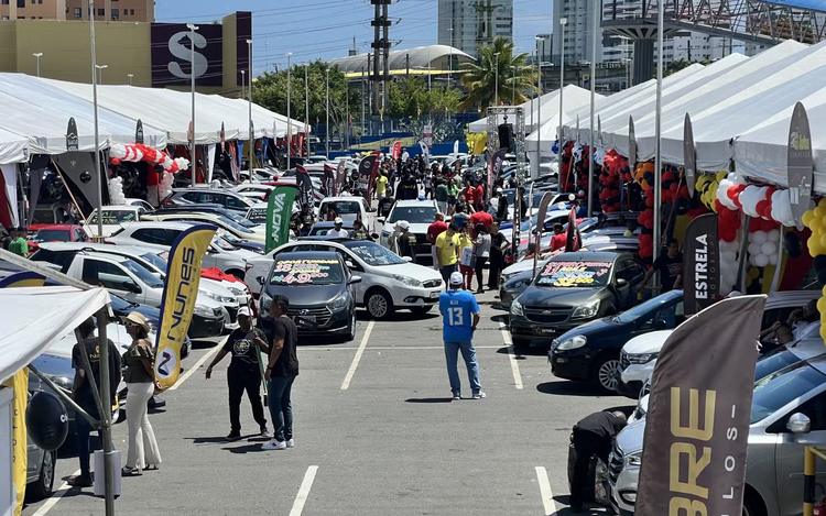 Feira de seminovos reúne mais de mil veículos com preços a partir de R$ 29,9 mil em Salvador