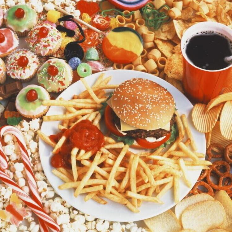 Bufale nel piatto, quanto ne sappiamo di cibo