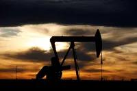 Furacão Isaías interrompe 16% da produção de petróleo no Golfo do México
