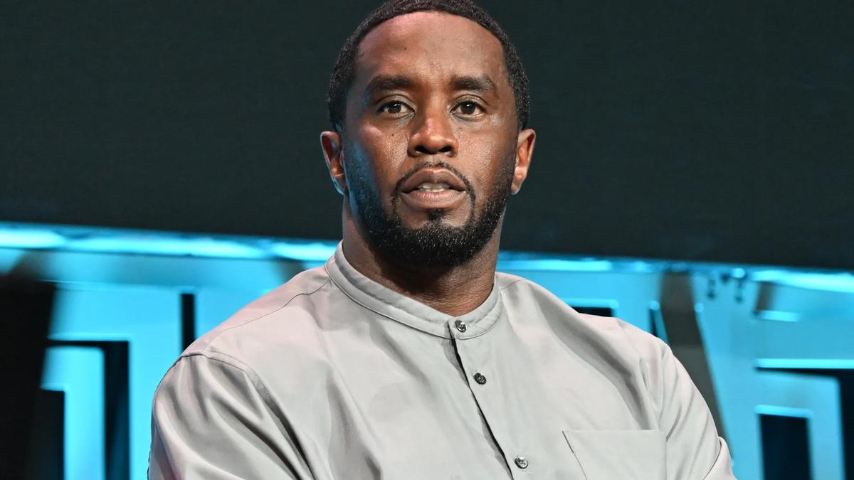Defesa de Diddy tenta tirar astro da prisão dizendo que festas eram 'pornô amador'
