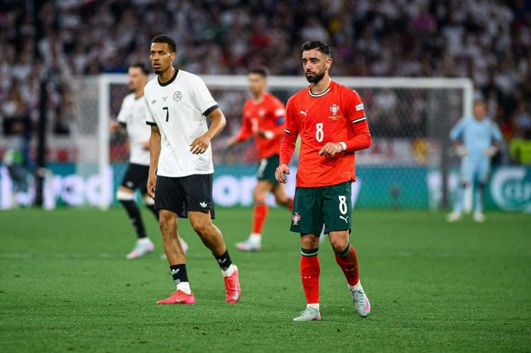 Player finds Manchester United more attractive than
Newcastle United – Not keen on Magpies